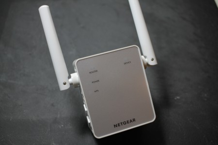 Netgear EX3700